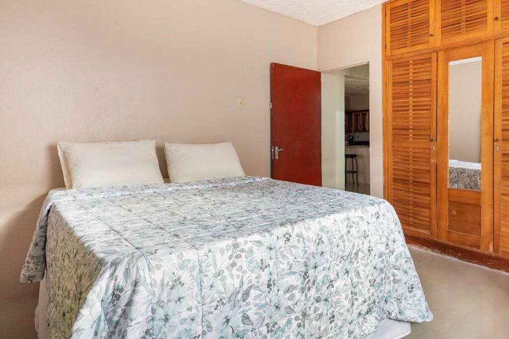 Fully Ac 2Br, 5 Mins From Ian Fleming Int Airport Villa Boscobel Buitenkant foto