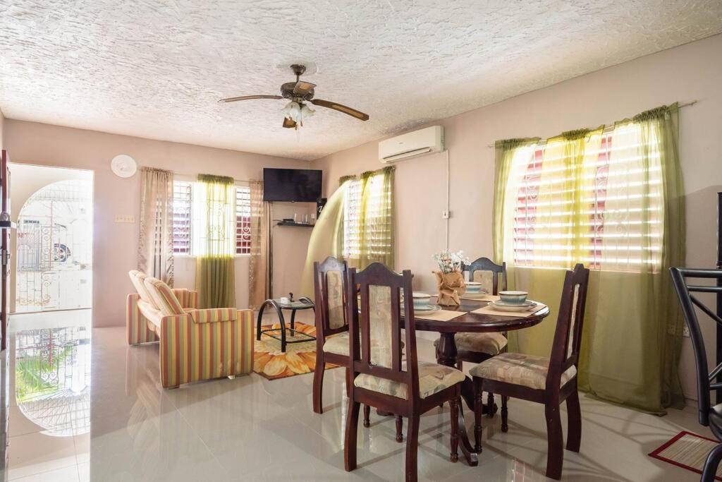 Fully Ac 2Br, 5 Mins From Ian Fleming Int Airport Villa Boscobel Buitenkant foto